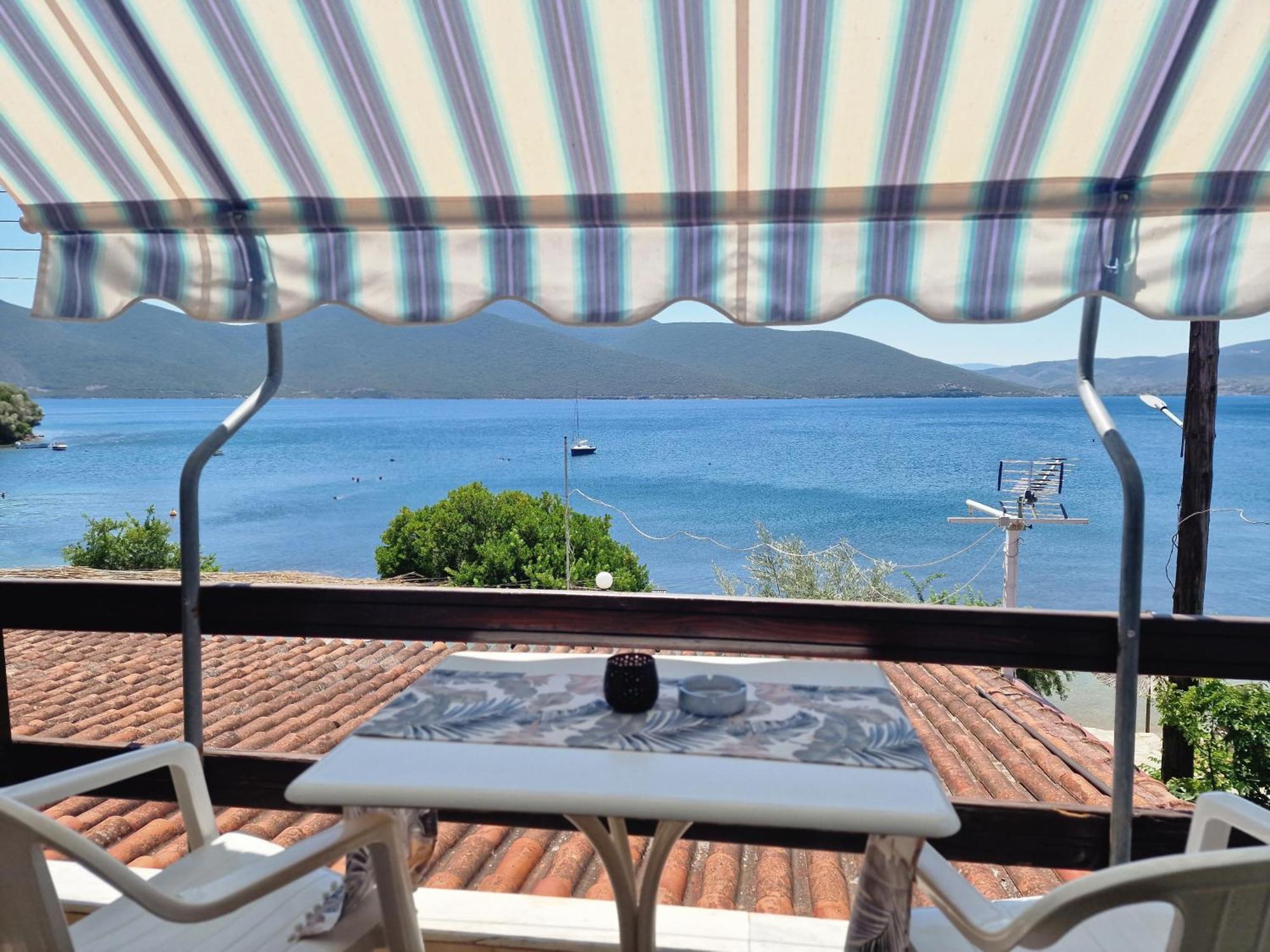 Appartamento Salonikios Pteleós Esterno foto