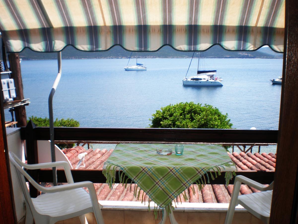 Appartamento Salonikios Pteleós Esterno foto