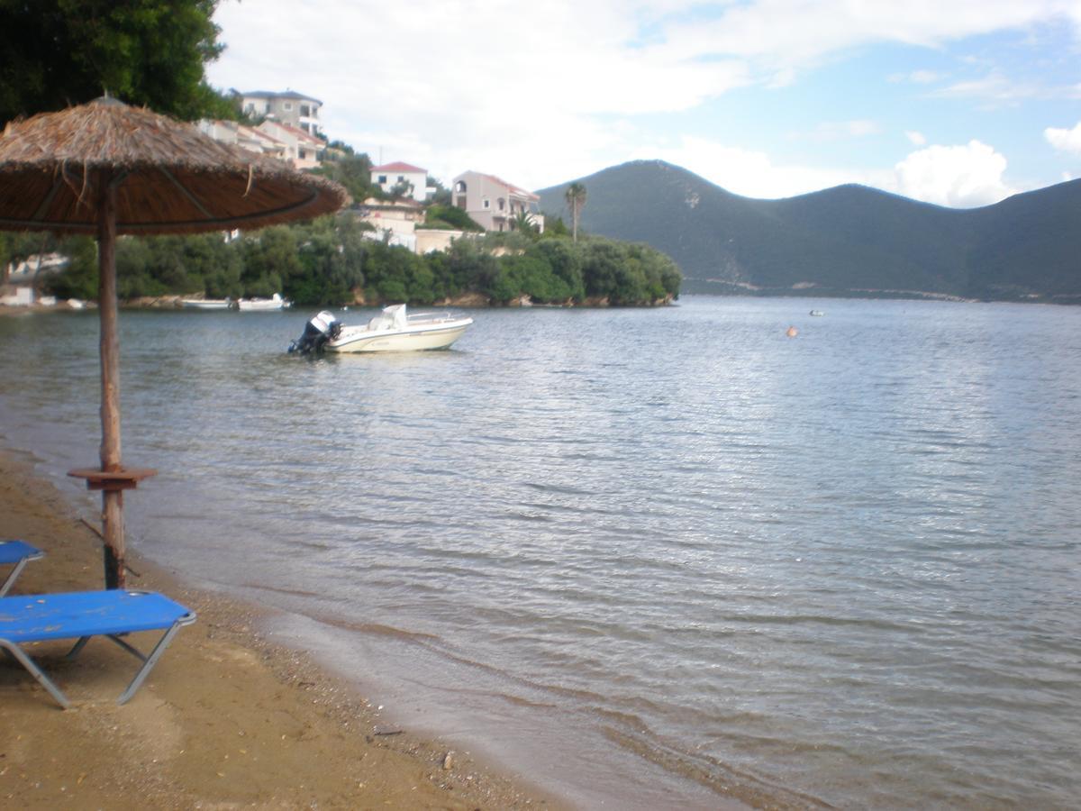 Appartamento Salonikios Pteleós Esterno foto
