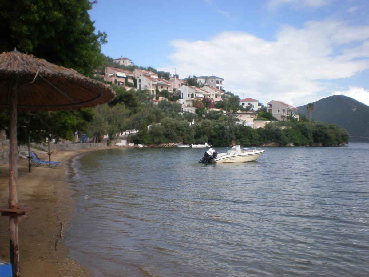 Appartamento Salonikios Pteleós Esterno foto